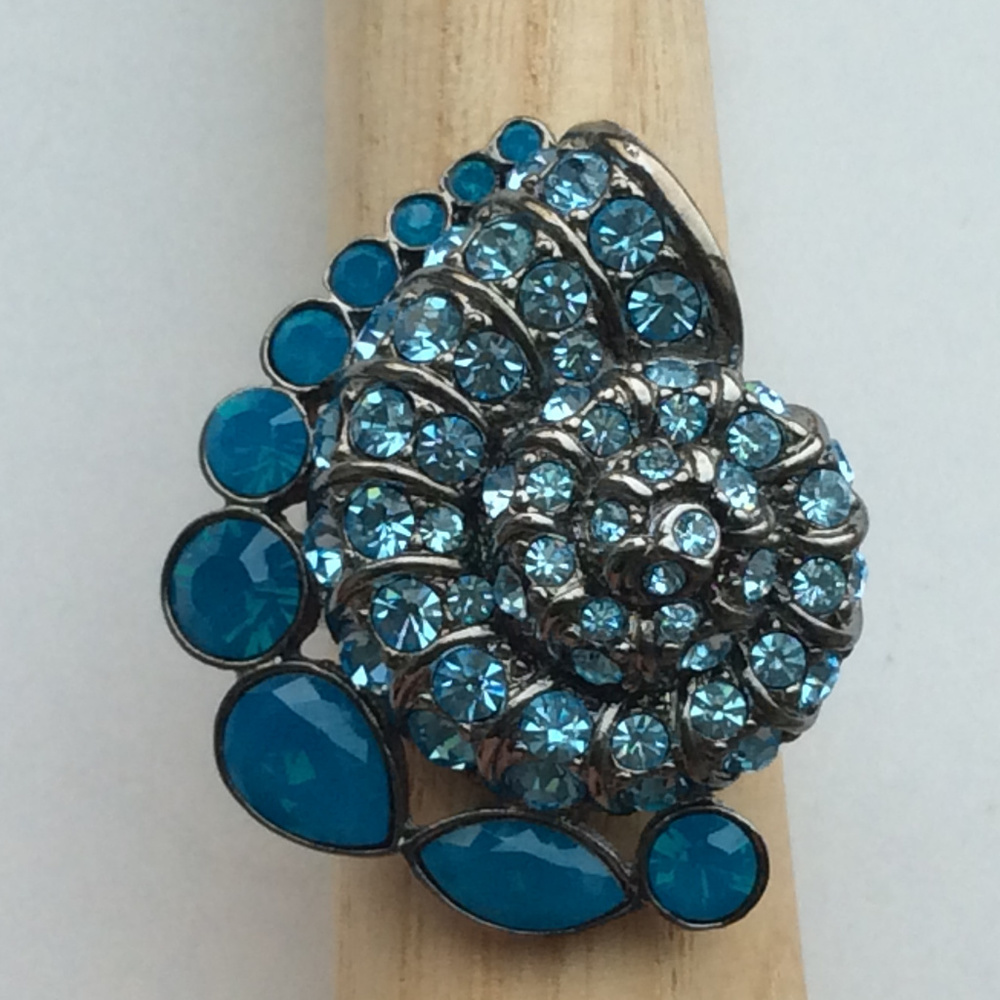 Givenchy Nautilus Ring